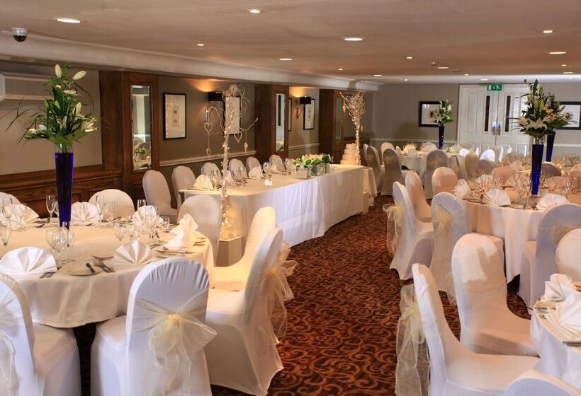 בית מלון כפרי Best Western Plus Pinewood Manchester Airport Wilmslow