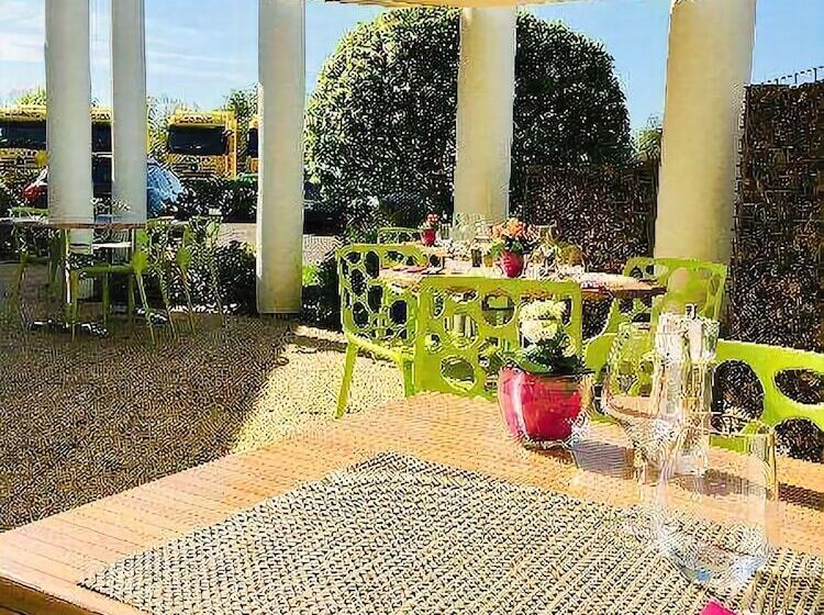 Brit Hotel Le Cottage Le Mans Sud