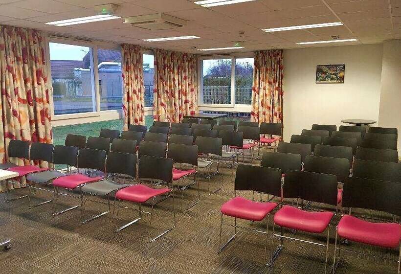 Brit Hotel Le Cottage Le Mans Sud