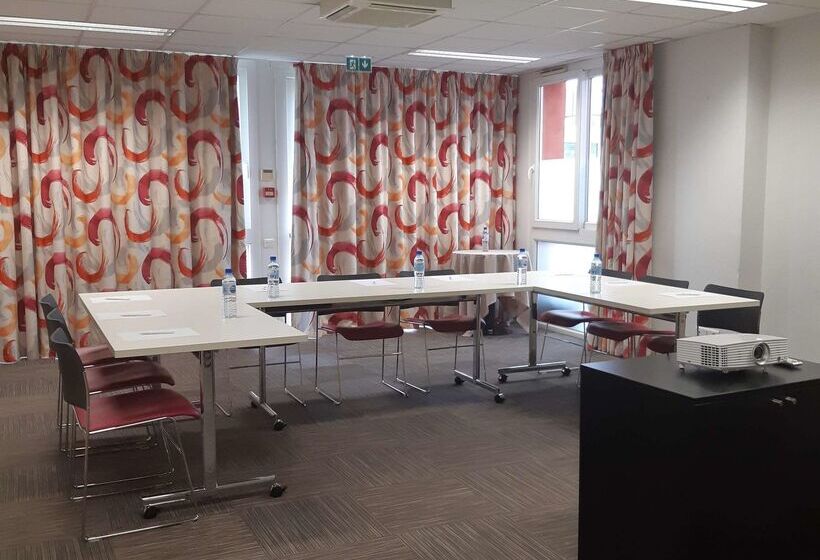 Brit Hotel Le Cottage Le Mans Sud