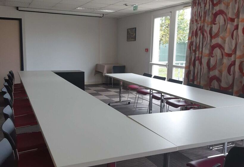 Brit Hotel Le Cottage Le Mans Sud