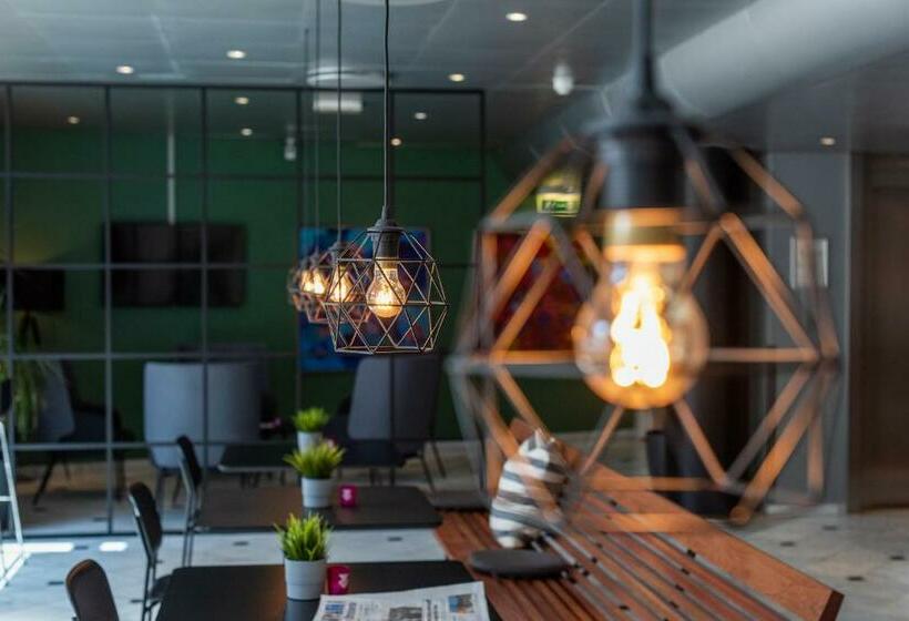 בית מלון כפרי Cabinn Odense