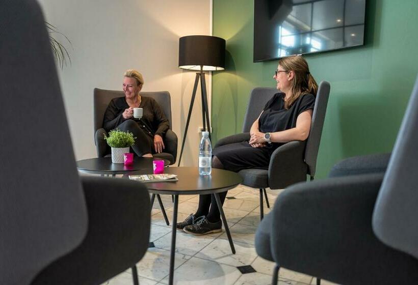 בית מלון כפרי Cabinn Odense