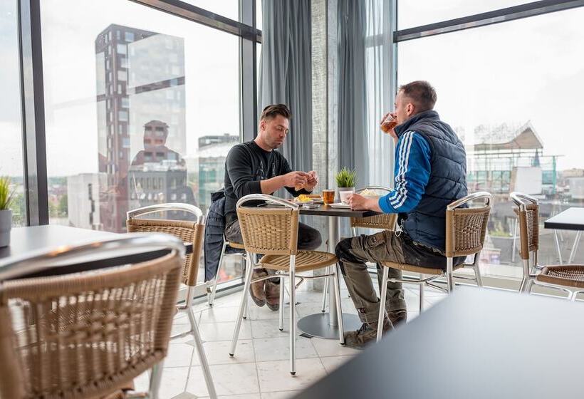 هتل Cabinn Odense