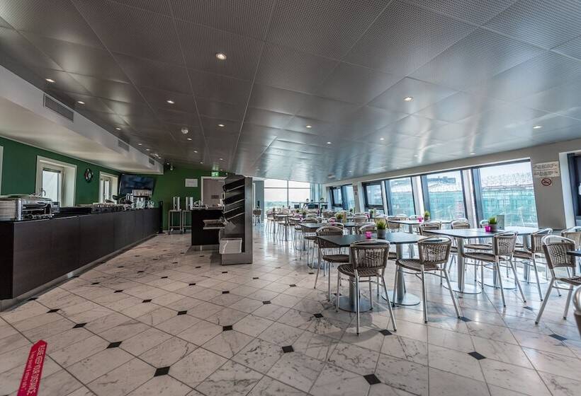 هتل Cabinn Odense