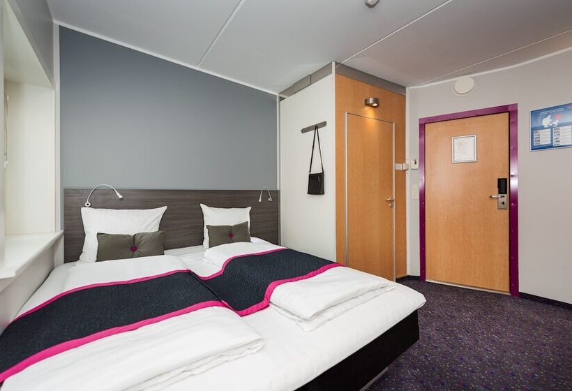 בית מלון כפרי Cabinn Odense