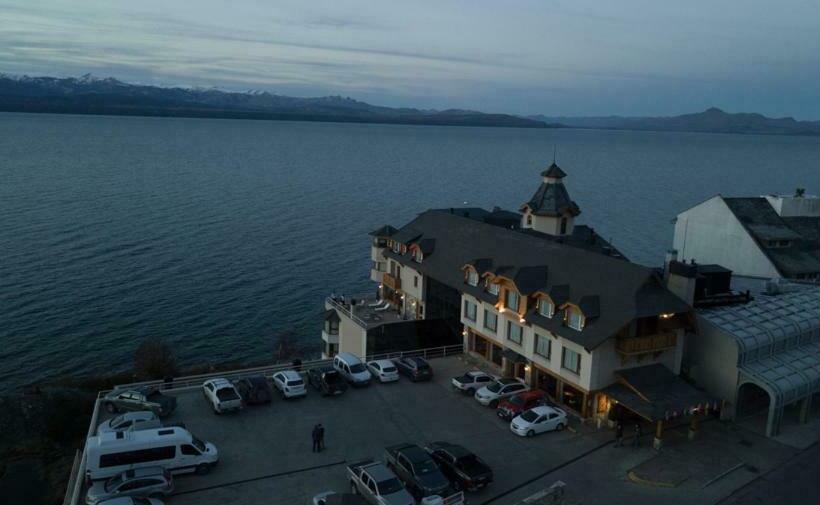 Cacique Inacayal Lake Hotel & Spa