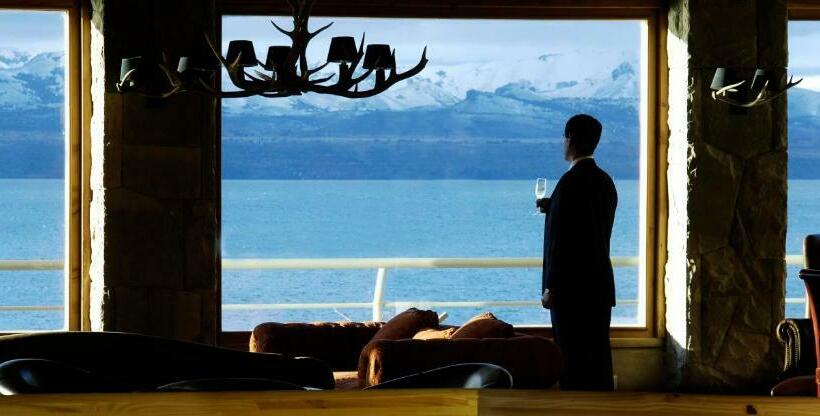 Cacique Inacayal Lake Hotel & Spa