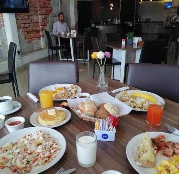 Отель Campestre Inn