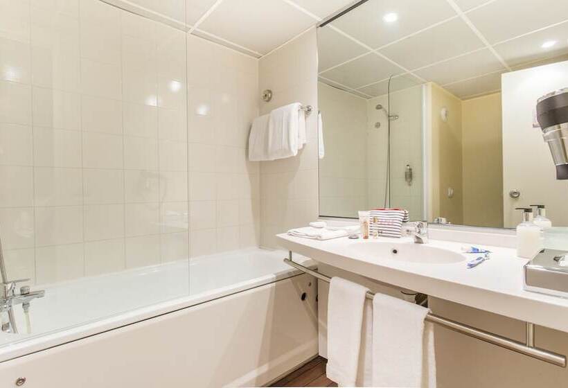 هتل Canal Suites   Paris La Villette