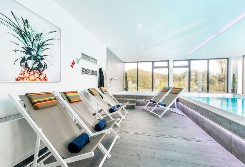 Carnac Lodge Hotel & Spa