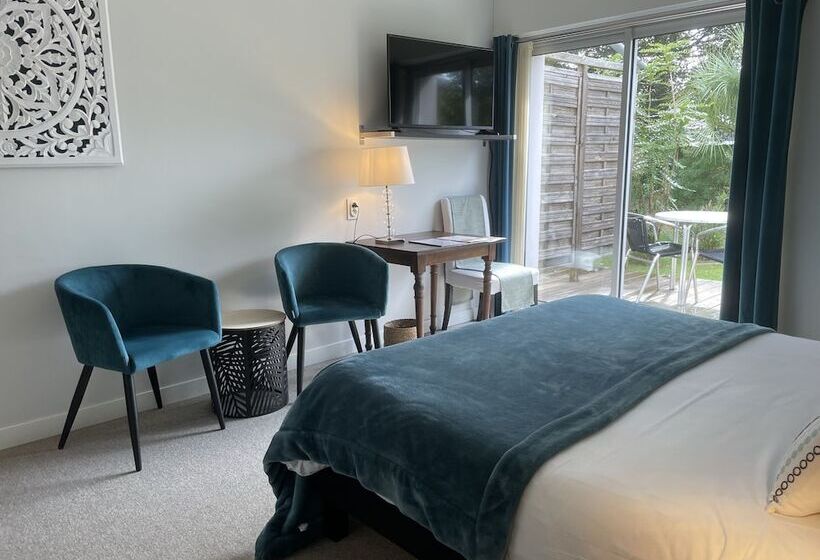 Carnac Lodge Hotel & Spa