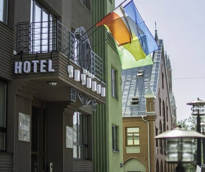 בית מלון כפרי Chichikov