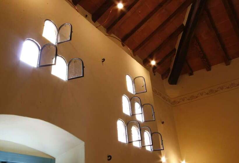 ホテル Cortona Resortle Terre Dei Cavalieri