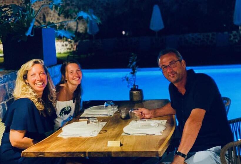 فندق Creta Blue Boutique