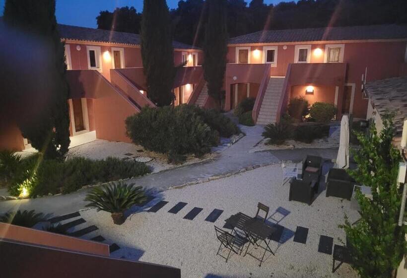 فندق Hôtel Domaine Le Milos