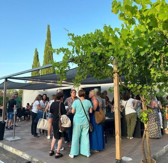 فندق Hôtel Domaine Le Milos