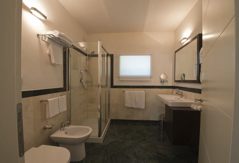 هتل Eden Rock Resort