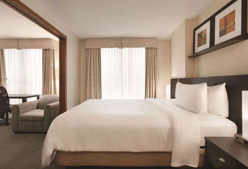 酒店 Embassy Suites Montréal By Hilton