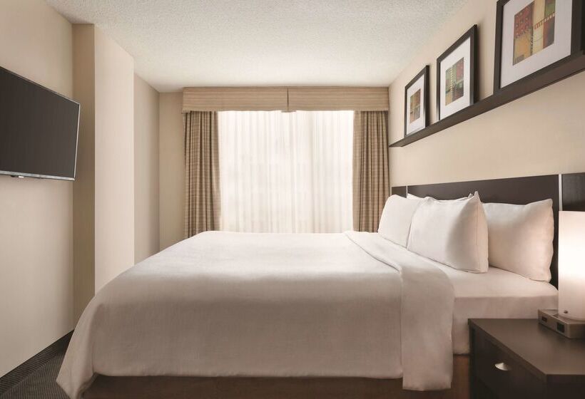 酒店 Embassy Suites Montréal By Hilton