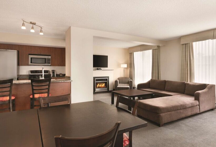 酒店 Embassy Suites Montréal By Hilton