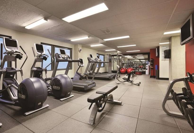 酒店 Embassy Suites Montréal By Hilton