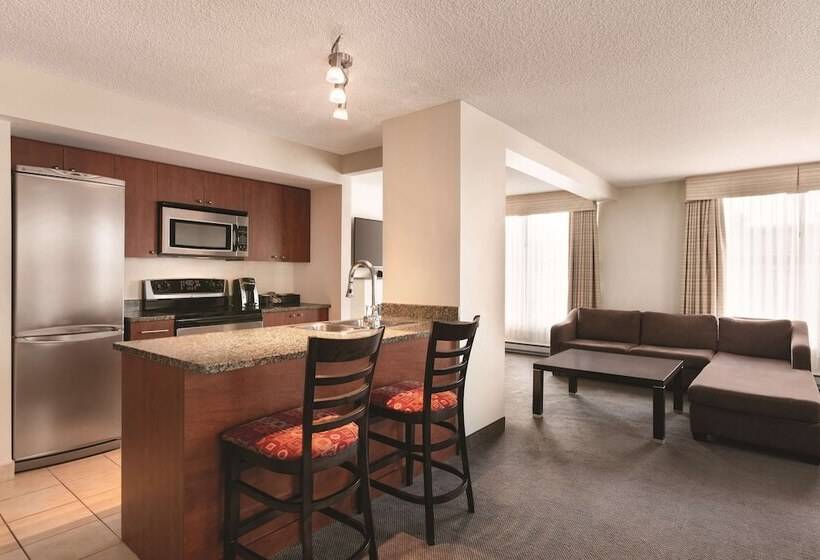 酒店 Embassy Suites Montréal By Hilton