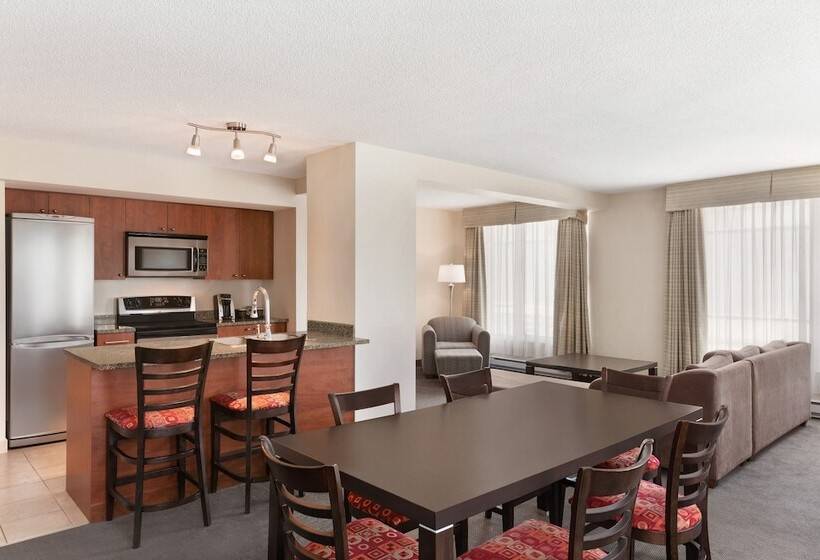 酒店 Embassy Suites Montréal By Hilton