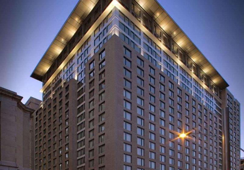 酒店 Embassy Suites Montréal By Hilton