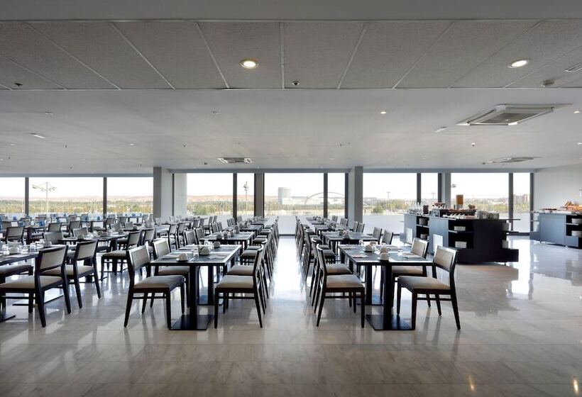 Отель Eurostars Zaragoza