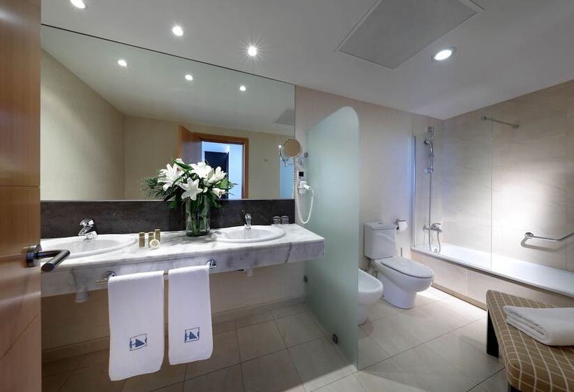 Отель Eurostars Zaragoza