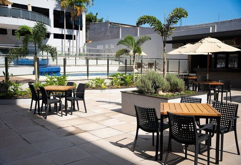 Отель Foz Plaza