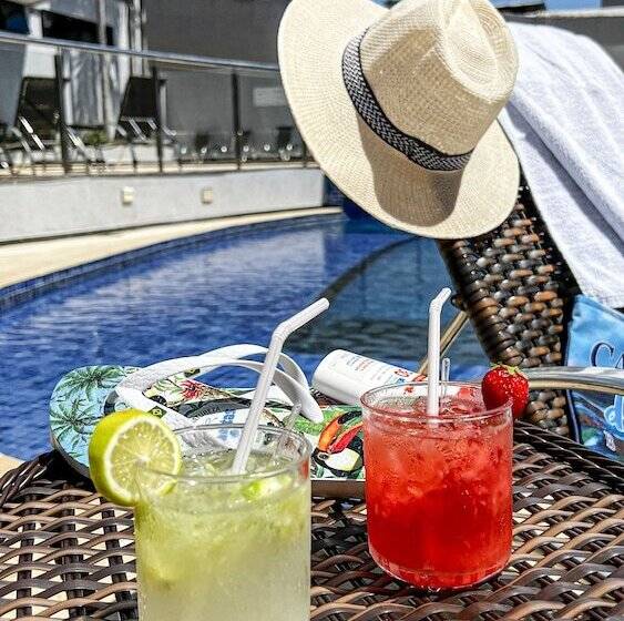 Отель Foz Plaza