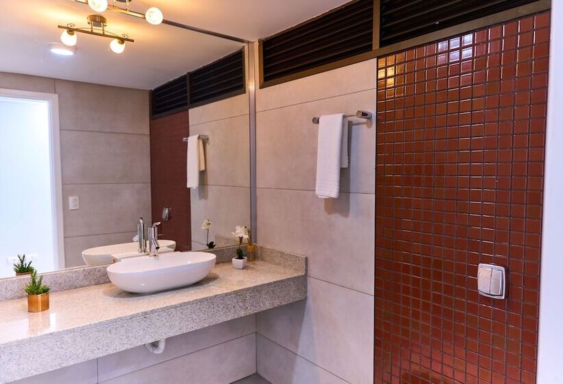 Отель Foz Plaza