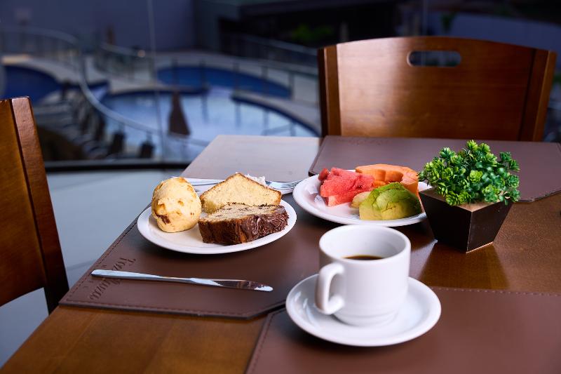 Отель Foz Plaza