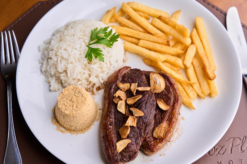 Отель Foz Plaza