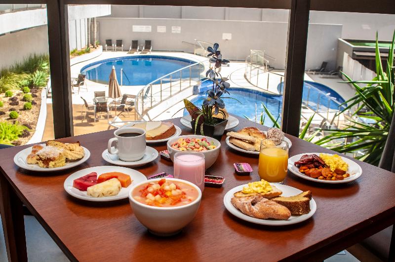 Отель Foz Plaza