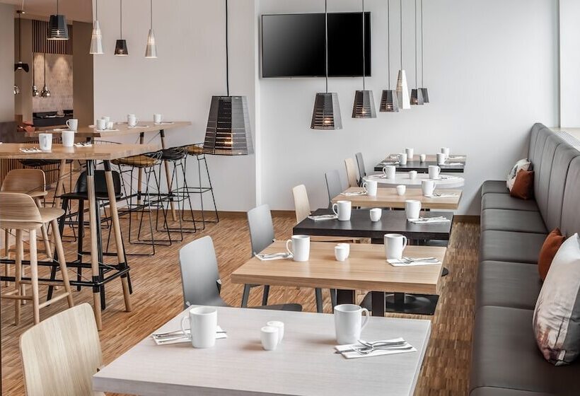 Отель Holiday Inn Munich Leuchtenbergring, An Ihg