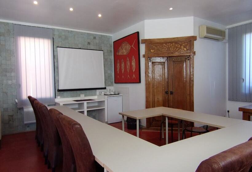 فندق Hôtel Domaine Le Milos