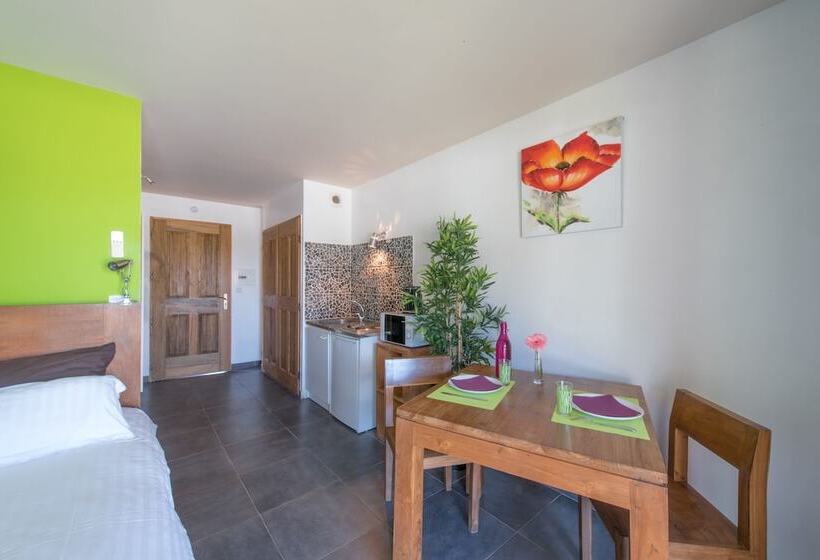 فندق Hôtel Domaine Le Milos