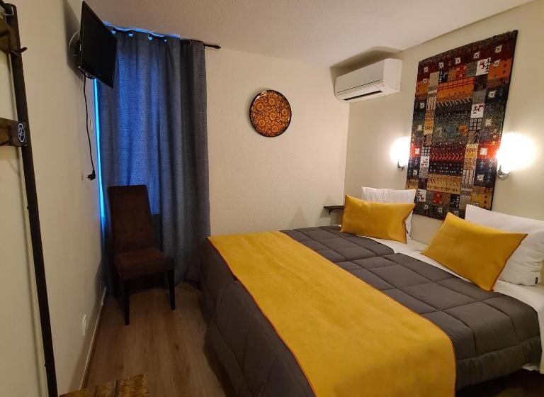 فندق Hôtel L Etoile Aéroport   A61