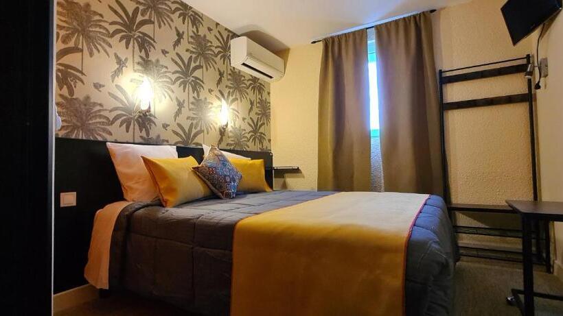 فندق Hôtel L Etoile Aéroport   A61