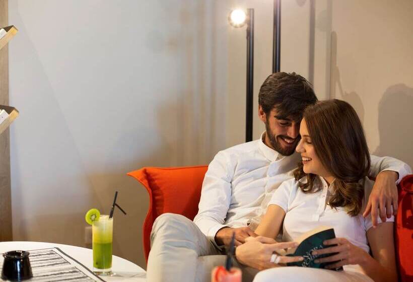 酒店 Ibis Casa Voyageurs