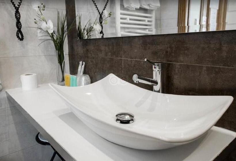 هتل Itxas Gain Getaria