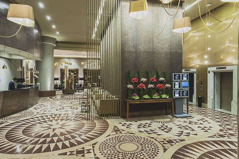 בית מלון כפרי Kenzi Tower