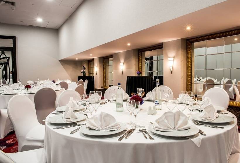 בית מלון כפרי Kenzi Tower