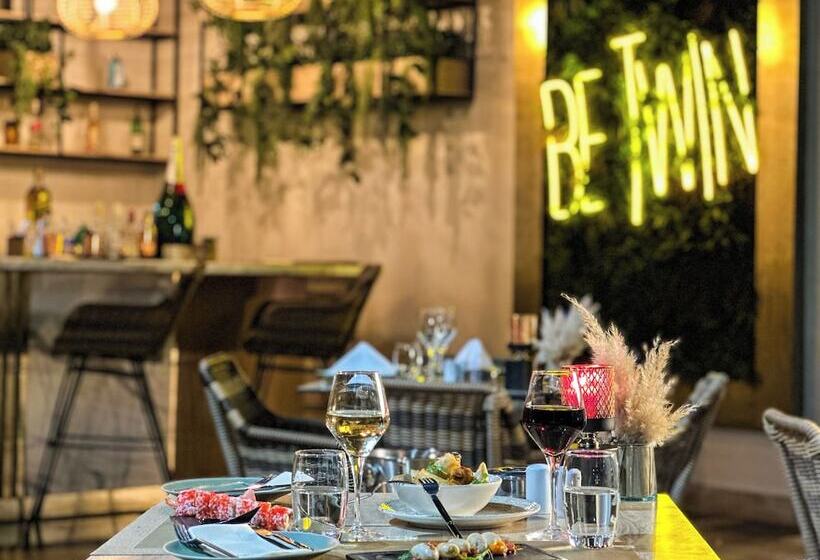 בית מלון כפרי Kenzi Tower