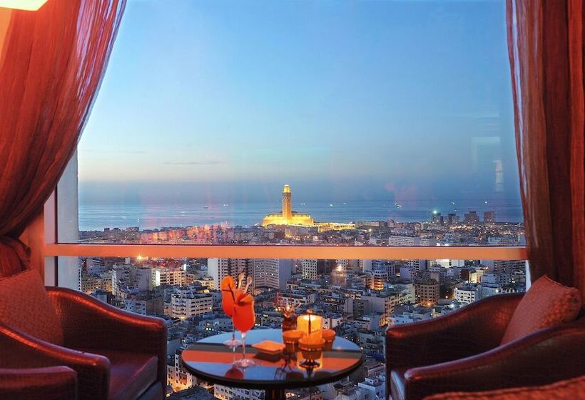 בית מלון כפרי Kenzi Tower