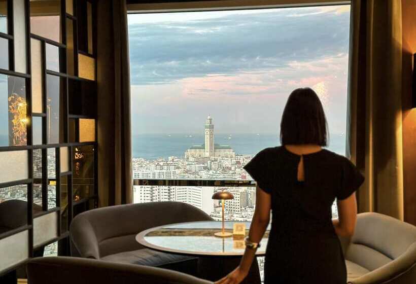 בית מלון כפרי Kenzi Tower