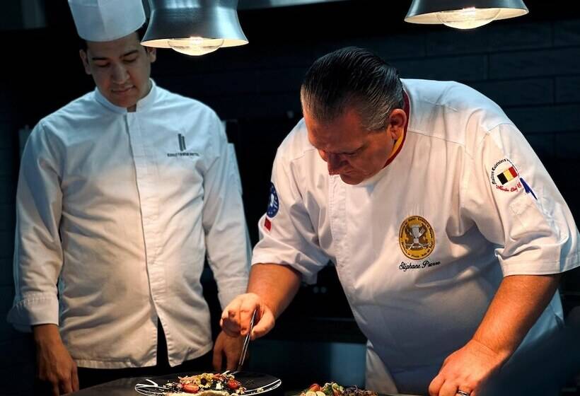 בית מלון כפרי Kenzi Tower